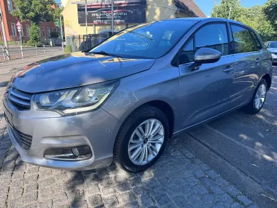 Gebraucht Citroën C4 SELECTION 110 PS (80 kW) 2017 Grau Kleinwagen