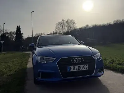 Używany Audi A3 Sport 150 KM (110 kW) 2020 Niebieski Sedan/Limuzyna