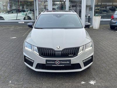 Grau Gebraucht 2017 Skoda Octavia RS Kombi | 17.600 € (Etwas zu teuer)
