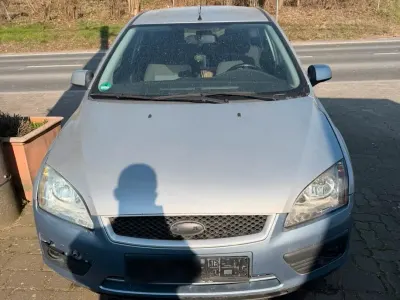Gebraucht Ford Focus 109 PS (80 kW) 2007 Grau Kombi