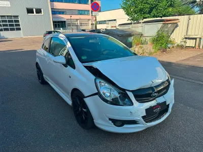 Gebraucht Opel Corsa Edition 87 PS (63 kW) 2010 Weiß Kleinwagen