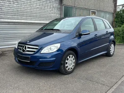 Gebraucht Mercedes B170 116 PS (85 kW) 2009 Blau Van / Kleinbus
