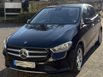 Gebraucht Mercedes B250e 160 PS (117 kW) 2022 Schwarz Van / Kleinbus