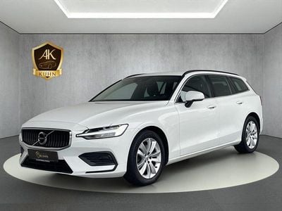 Gebraucht Volvo V60 Momentum 163 PS (119 kW) 2021 Weiß Kombi
