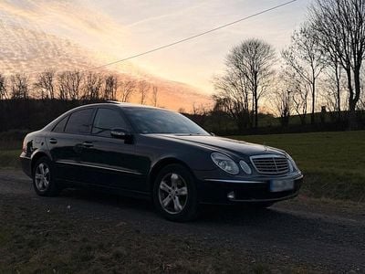 Gebraucht Mercedes E320 204 PS (150 kW) 2005 Andere farben Kombi
