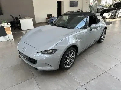 Neu Mazda MX5 Exclusive-Line 132 PS (97 kW) 2026 Aero gray m Cabrio
