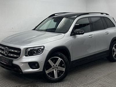Mercedes GLB220