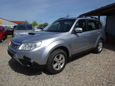 Gebraucht Subaru Forester Exclusive+ 147 PS (108 kW) 2012 Silber SUV