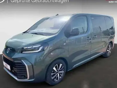 Neu Toyota Proace Verso Comfort 180 PS (132 kW) 2026 Grün Kombi