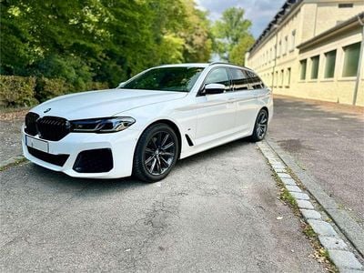 Weiß Gebraucht 2020 BMW 520 M Sport Kombi | 29.700 € (Etwas zu teuer)