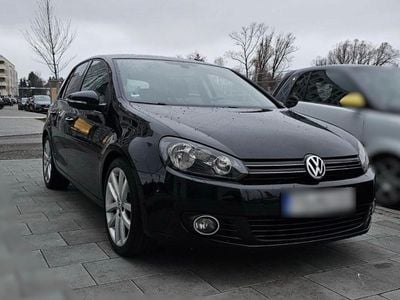 Gebraucht VW Golf VI Team 122 PS (89 kW) 2010 Schwarz Kleinwagen