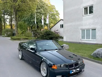 Gebraucht BMW 328 Cabriolet M Sport 193 PS (141 kW) 1995 Schwarz Cabrio