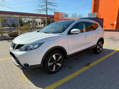Gebraucht Nissan Qashqai 136 PS (100 kW) 2016 Weiß SUV