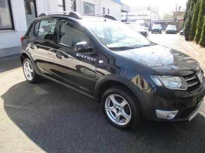 Gebraucht Dacia Sandero Prestige 90 PS (66 kW) 2015 Schwarz Limousine