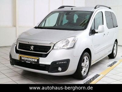 Second-hand Peugeot Partner Tepee Allure 120 CP (88 kW) 2015 Gri Monovolum