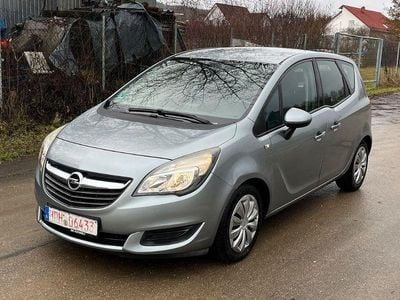 Silber Gebraucht 2014 Opel Meriva Edition Van / Kleinbus | 2.999 € (Fairer Preis)