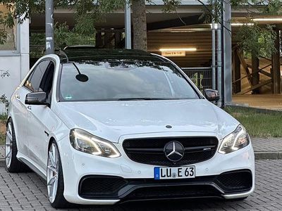Weiß Gebraucht 2014 Mercedes E63 AMG AMG Limousine | 34.900 € (Teuer)