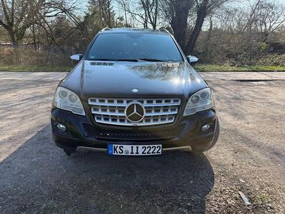 Gebraucht Mercedes ML350 231 PS (169 kW) 2010 Schwarz SUV