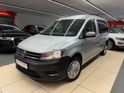 Usata VW Caddy 122 CV (89 kW) 2018 Argento Monovolume