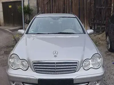 Gebraucht Mercedes C220 Avantgarde 150 PS (110 kW) 2004 Grau Kombi