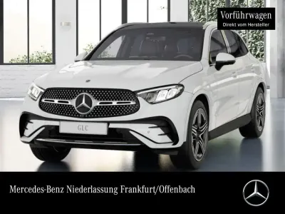 Używany Mercedes GLC300e AMG 197 KM (144 kW) 2026 Biały SUV