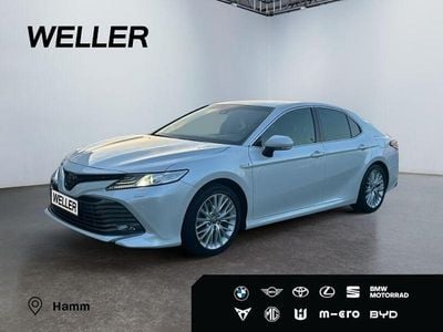 Gebraucht Toyota Camry Luxury 218 PS (160 kW) 2020 Platinumweiß perleffekt Limousine