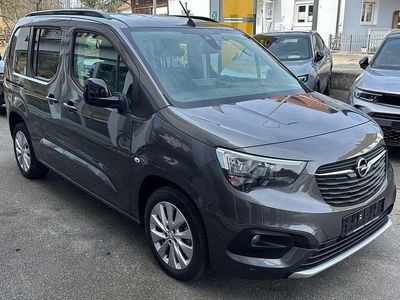 Neu Opel Combo-e Life Ultimate 100 kW (136 PS) 2025 Vulkangrau Van / Kleinbus