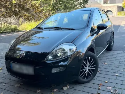 Gebraucht Fiat Punto Pop 68 PS (50 kW) 2015 Schwarz Kleinwagen