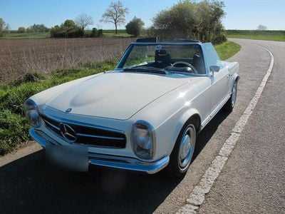 Second-hand Mercedes W113 150 CP (110 kW) 1967 Alb Cabrio