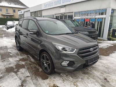 Grau Gebraucht 2019 Ford Kuga ST-Line SUV | 16.600 € (Fairer Preis)