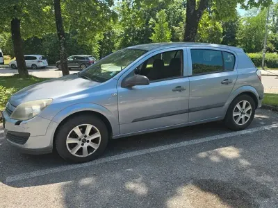 Gebraucht Opel Astra 90 PS (66 kW) 2004 Limousine