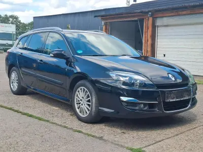 Gebraucht Renault Laguna III Sportway 110 PS (80 kW) 2012 Perlmuttschwarz Kombi