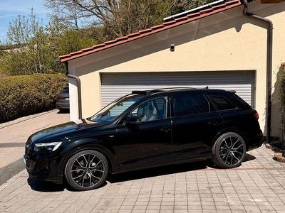Neu Audi Q7 S-Line 286 PS (210 kW) 2026 Schwarz SUV