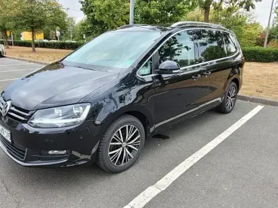 Gebraucht VW Sharan Allstar 150 PS (110 kW) 2017 Schwarz Van / Kleinbus