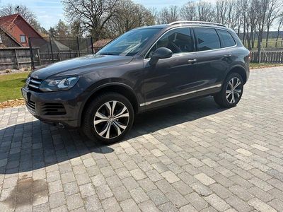 Gebraucht VW Touareg 262 PS (192 kW) 2012 Braun SUV