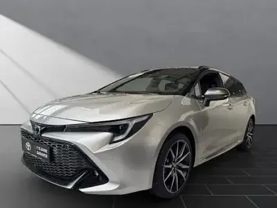 Neu Toyota Corolla Sport 178 PS (130 kW) 2026 Silber Limousine