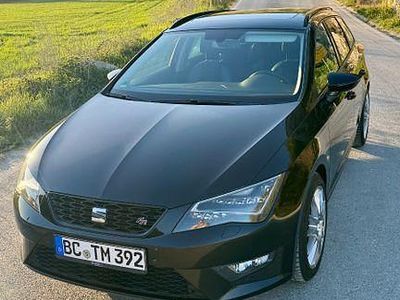 Second-hand Seat Leon ST FR 184 CP (135 kW) 2015 Negru Break