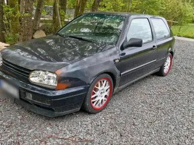 Gebraucht VW Golf GTI 150 PS (110 kW) 1997 Blau Coupé