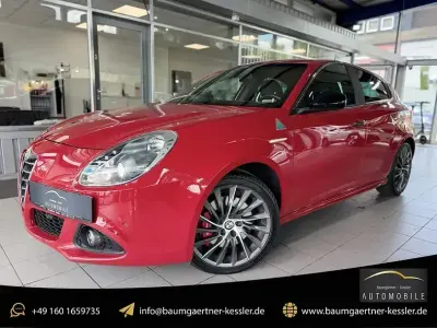 Gebraucht Alfa Romeo Giulietta Quadrifoglio Verde 241 PS (177 kW) 2016 Colore esterno (rosso alfa) Kleinwagen
