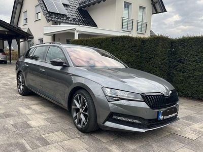 Gebraucht Skoda Superb SportLine 150 PS (110 kW) 2023 Grau Limousine