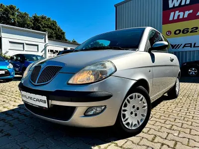Gebraucht Lancia Ypsilon 80 PS (58 kW) 2005 Grau Kleinwagen