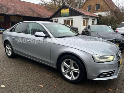 Grau Gebraucht 2015 Audi A4 Ambiente Limousine | 13.499 € (Fairer Preis)