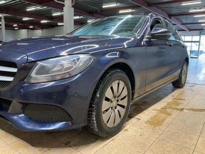 Gebraucht Mercedes C220 170 PS (125 kW) 2015 Blau Limousine