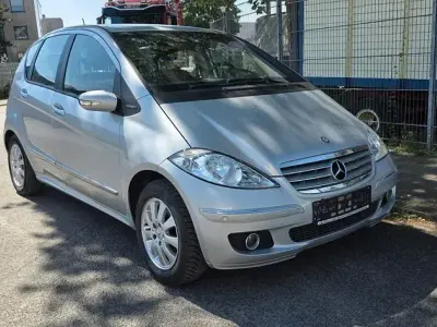 Gebraucht Mercedes A170 Elegance 116 PS (85 kW) 2006 Silber Van / Kleinbus