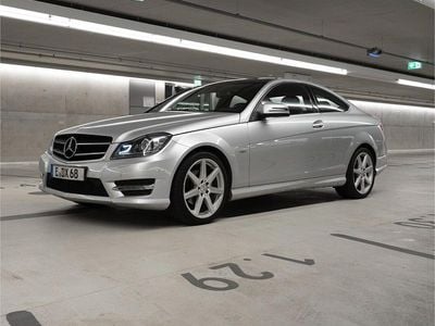 Gebraucht Mercedes C220 AMG 170 PS (125 kW) 2014 Silber Coupé