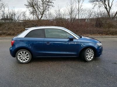Gebraucht Audi A1 Ambition 122 PS (89 kW) 2012 Blau Kleinwagen