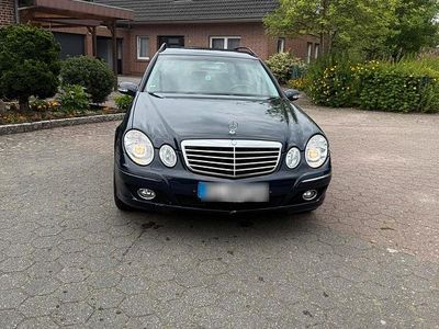Gebraucht Mercedes E220 Classic 150 PS (110 kW) 2004 Blau Kombi