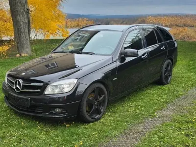 Gebraucht Mercedes C220 170 PS (125 kW) 2011 Schwarz Limousine