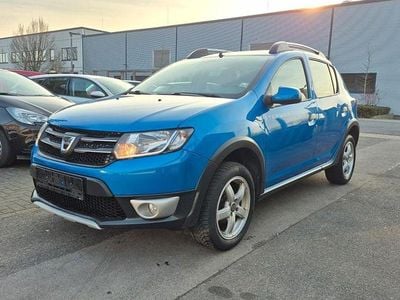 Gebraucht Dacia Sandero Prestige 90 PS (66 kW) 2015 Blau Limousine