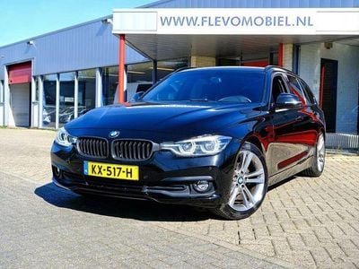 Gebraucht BMW 320 Sport Line 163 PS (119 kW) 2016 Schwarz Kombi